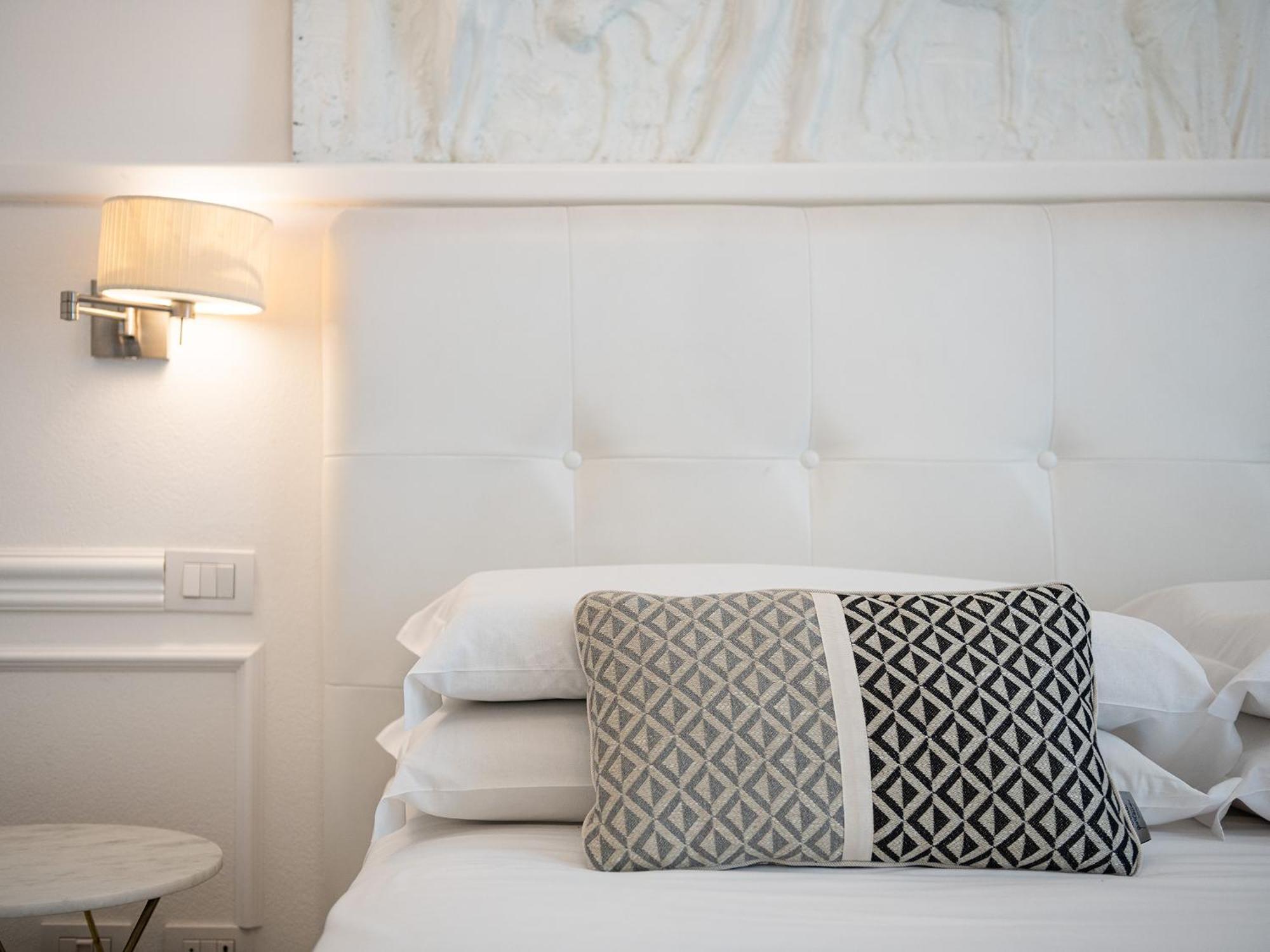 Pley Cagliari Boutique Rooms מראה חיצוני תמונה